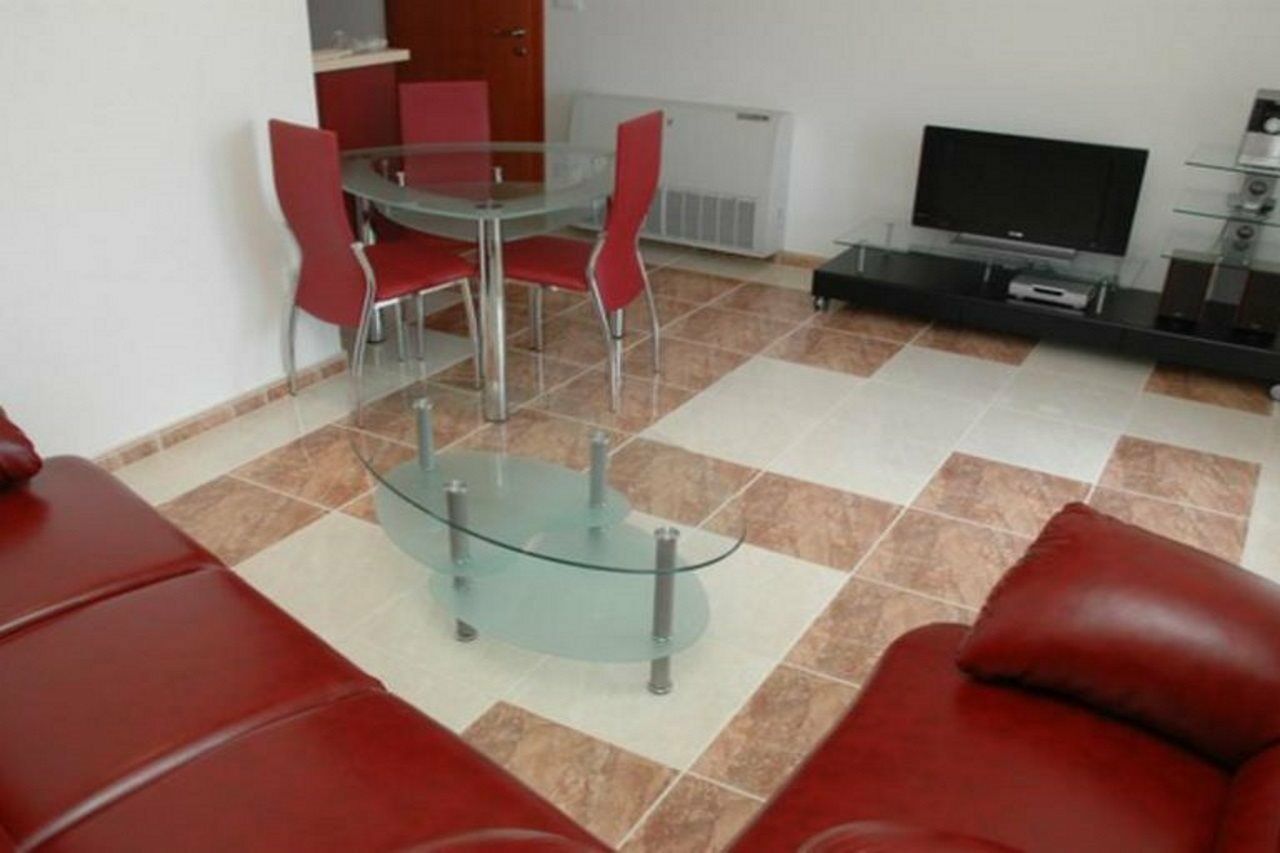 Apartments Rajcevic Makarska Bagian luar foto
