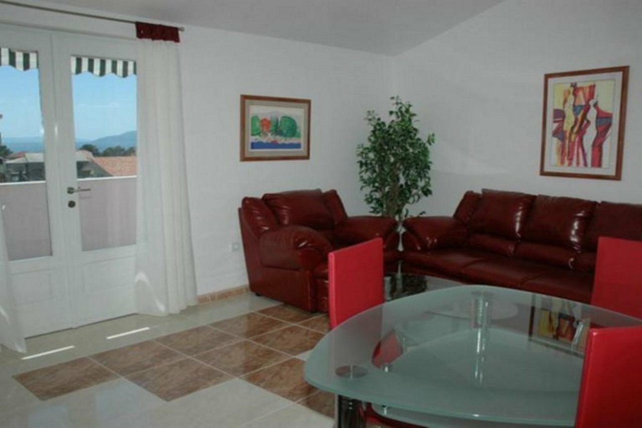 Apartments Rajcevic Makarska Bagian luar foto